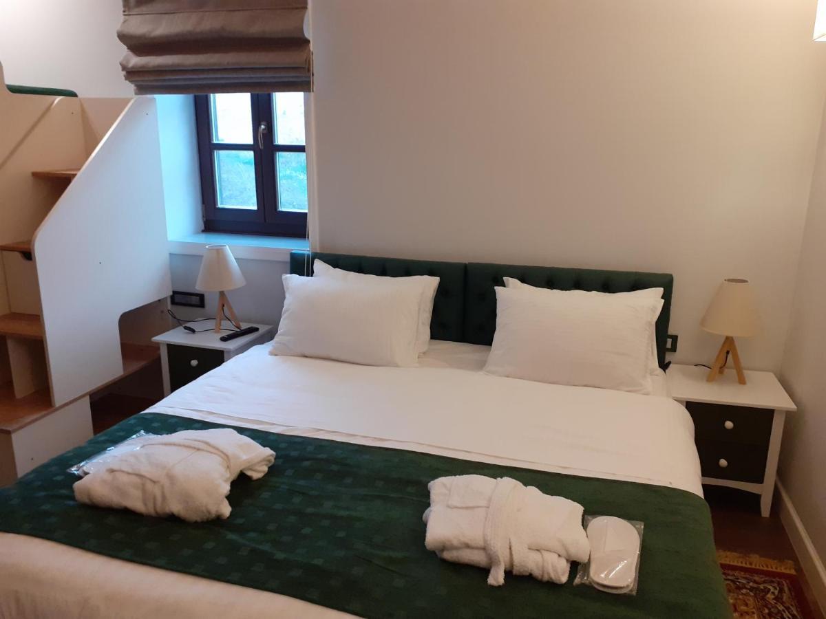 Abi Luxury Villas Monodendri Bagian luar foto
