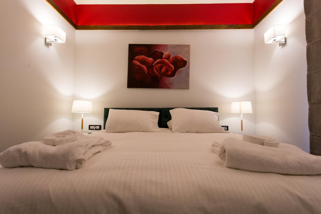 Abi Luxury Villas Monodendri Bagian luar foto