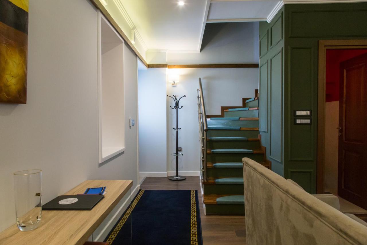 Abi Luxury Villas Monodendri Bagian luar foto